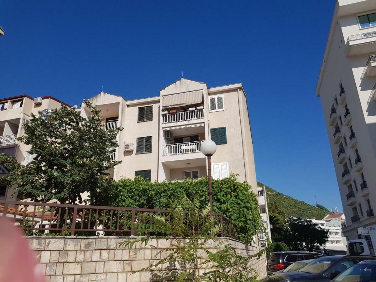 דירות בודווה Emi מראה חיצוני תמונה